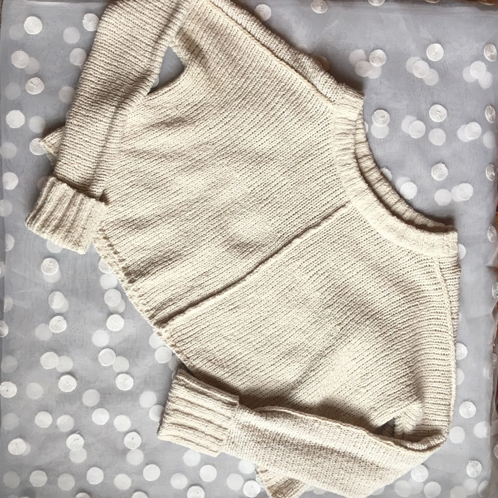 Silence & Noise cropped boxy sweater small